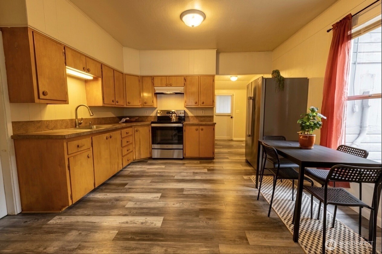 1088 Beach Avenue #A, Marysville, WA 98270