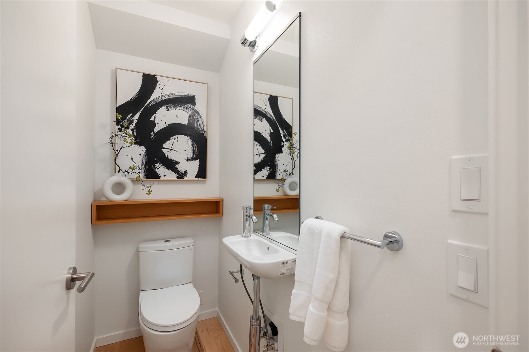 204 Shepard Way NW, Bainbridge Island, WA 98110