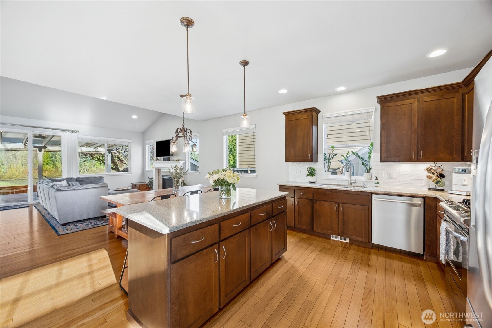 3915 Rossberg Street SE, Lacey, WA 98503