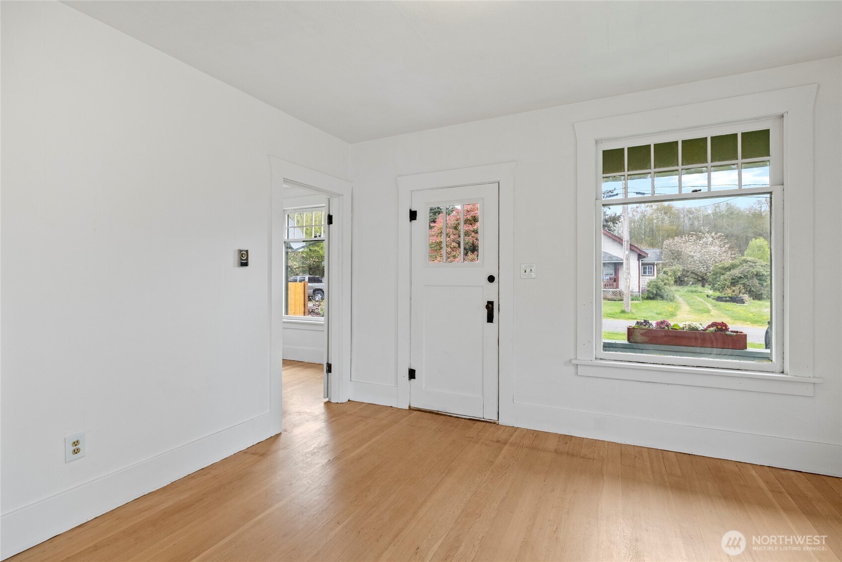 12372 Bartl Street , Clear Lake, WA 98235