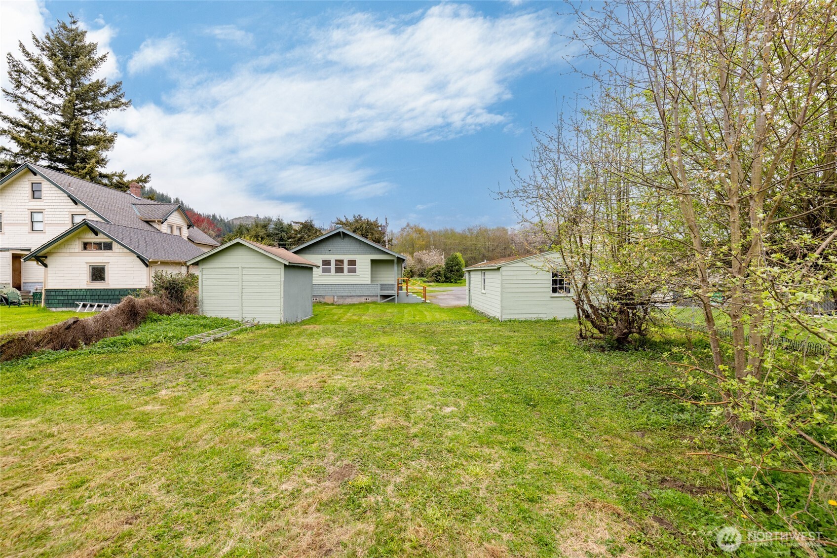 12372 Bartl Street , Clear Lake, WA 98235