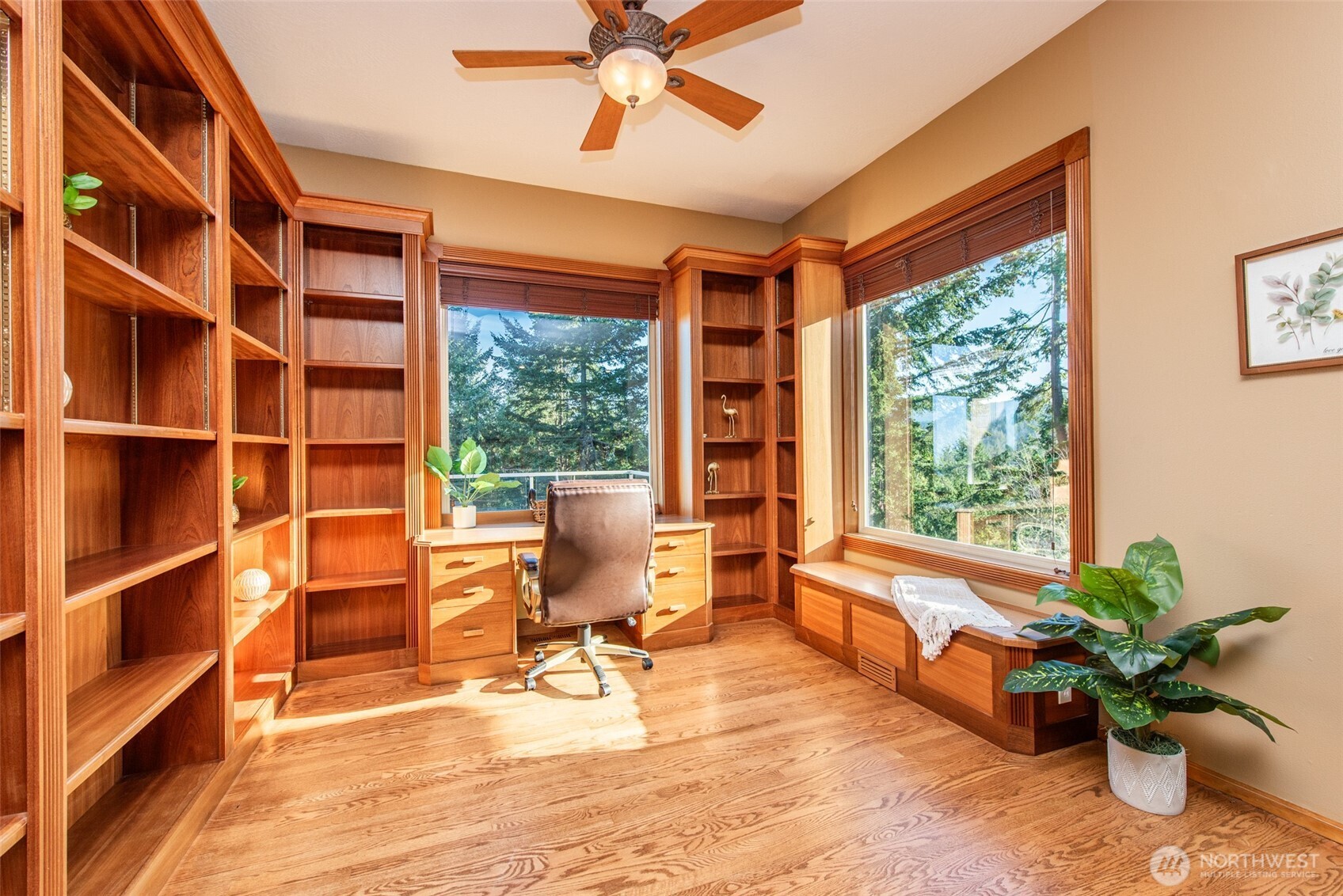 721 Sunset Heights Drive , Port Angeles, WA 98363
