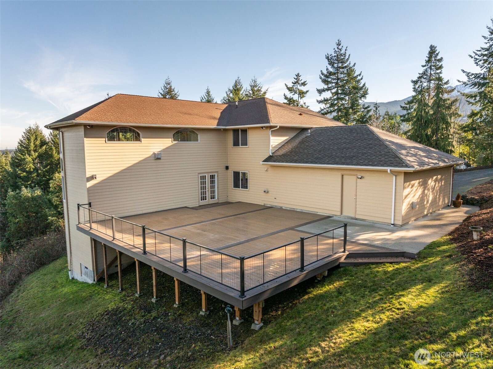 721 Sunset Heights Drive , Port Angeles, WA 98363