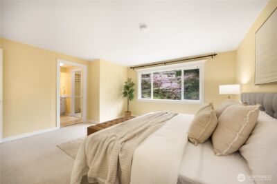 5235 Highland Drive , Bellevue, WA 98006 - Photo 17