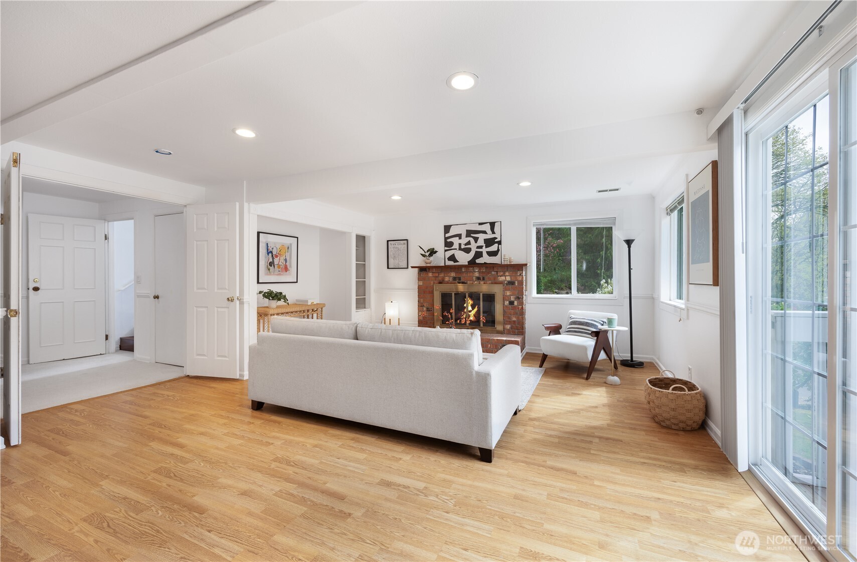 5235 Highland Drive , Bellevue, WA 98006