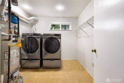 5235 Highland Drive , Bellevue, WA 98006 - Photo 29
