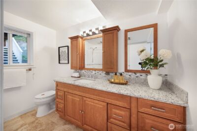 5235 Highland Drive , Bellevue, WA 98006 - Photo 30