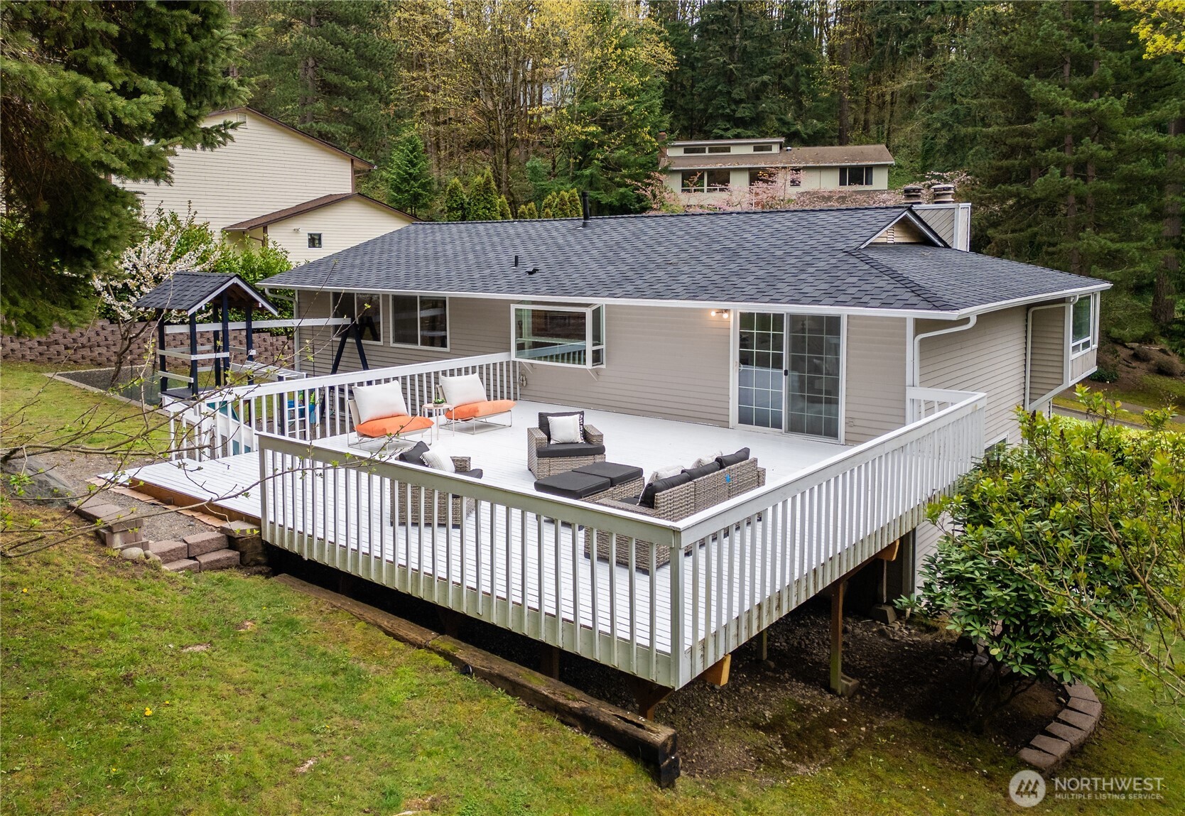 5235 Highland Drive , Bellevue, WA 98006