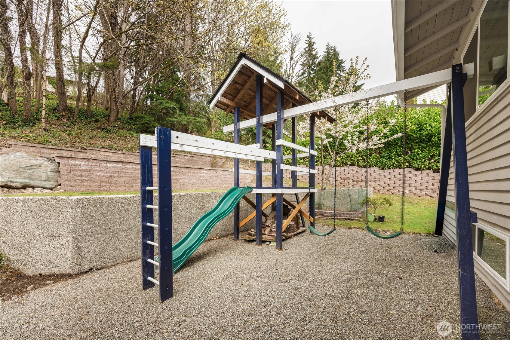 5235 Highland Drive , Bellevue, WA 98006