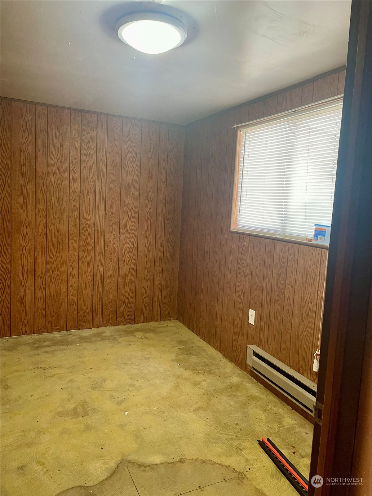 120 E Lewis Street , Coulee City, WA 99115