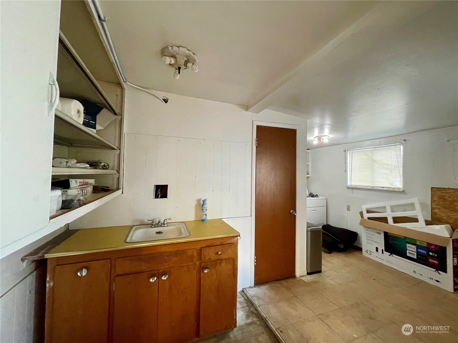 120 E Lewis Street , Coulee City, WA 99115