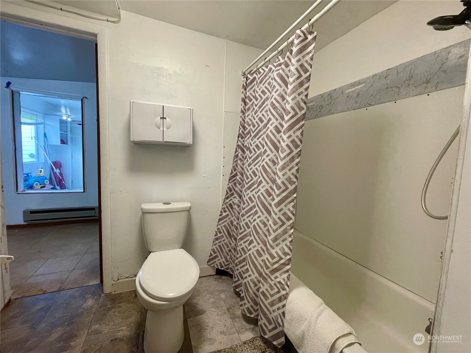 120 E Lewis Street , Coulee City, WA 99115