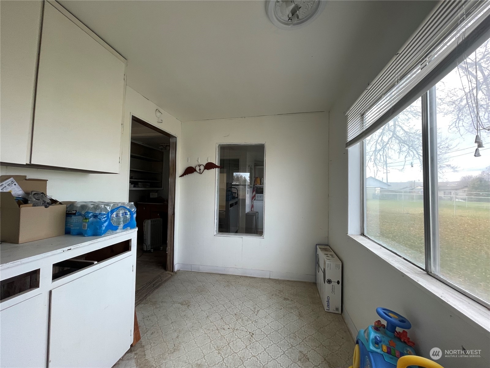 120 E Lewis Street , Coulee City, WA 99115