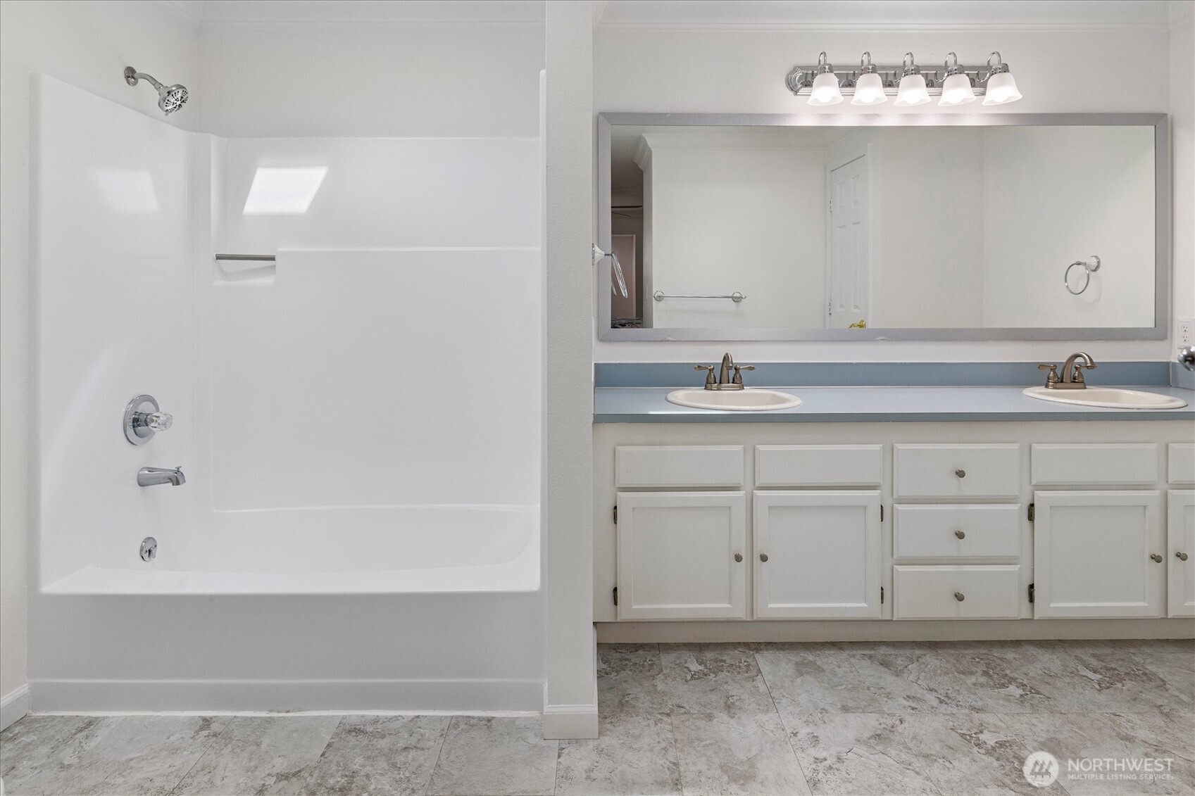 4220 SW 337th Place , Federal Way, WA 98023