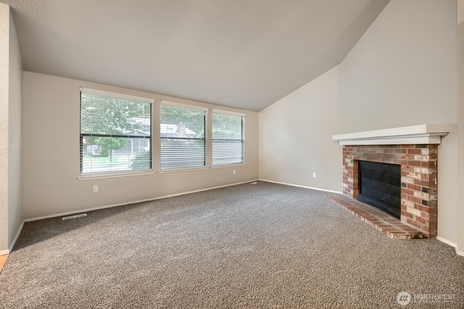 30912 11th Avenue SW, Federal Way, WA 98023