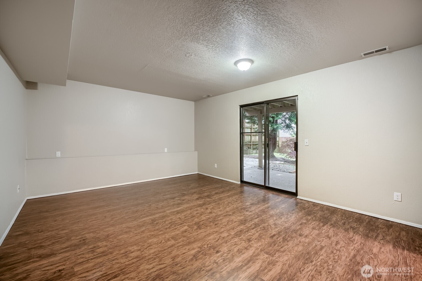 30912 11th Avenue SW, Federal Way, WA 98023