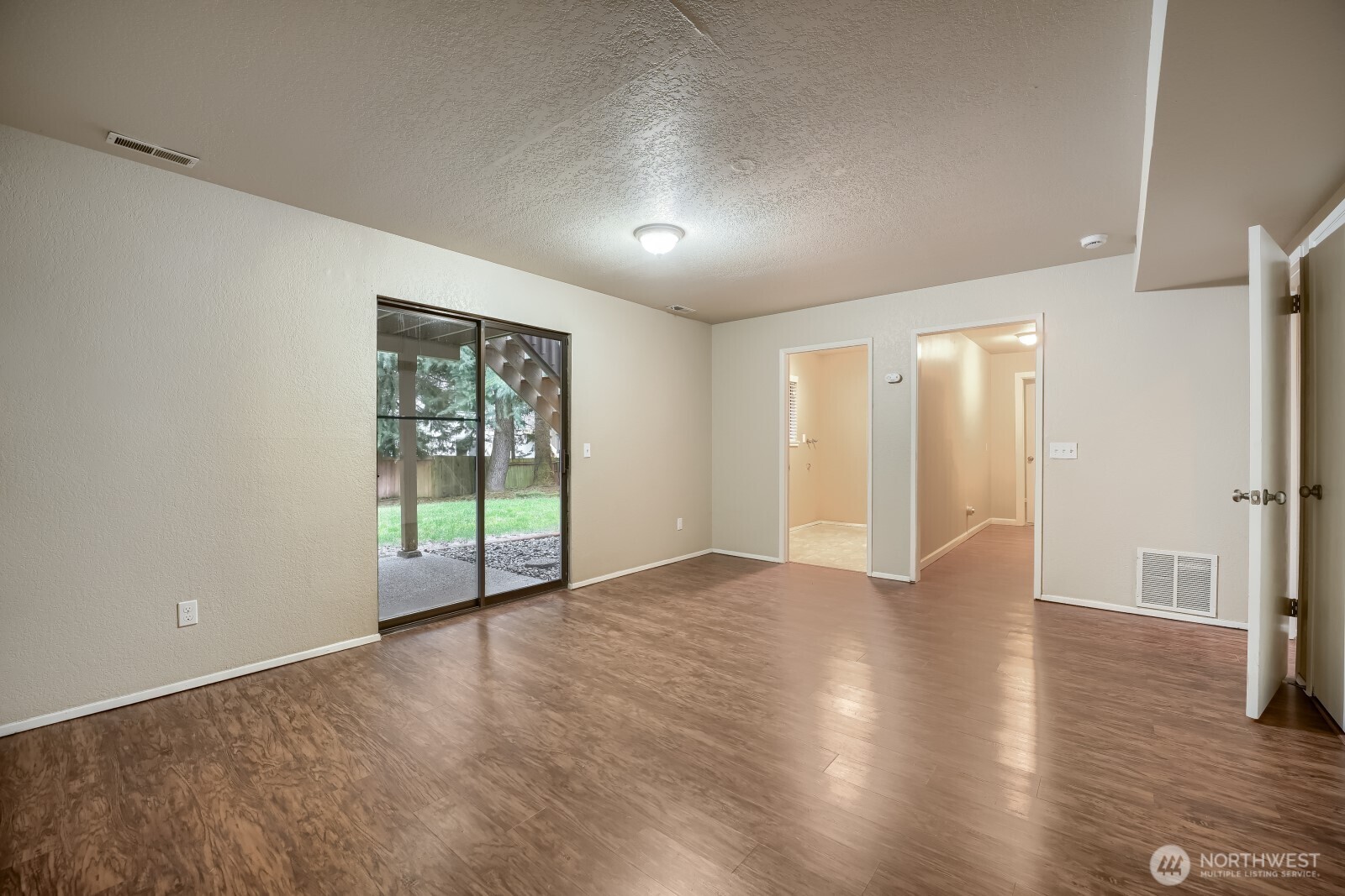 30912 11th Avenue SW, Federal Way, WA 98023