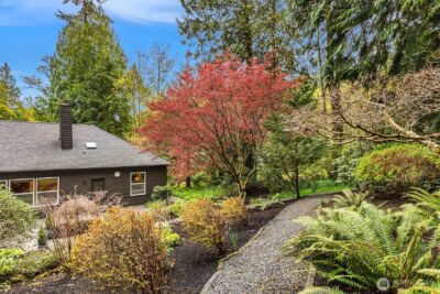 8387 NE Sumanee Place , Bainbridge Island, WA 98110 - Photo 29