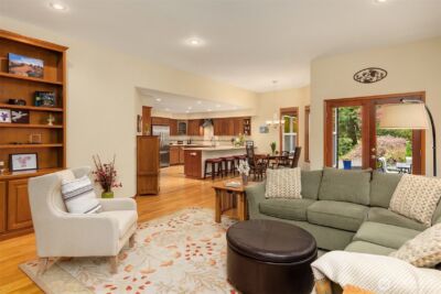 8387 NE Sumanee Place , Bainbridge Island, WA 98110 - Photo 10