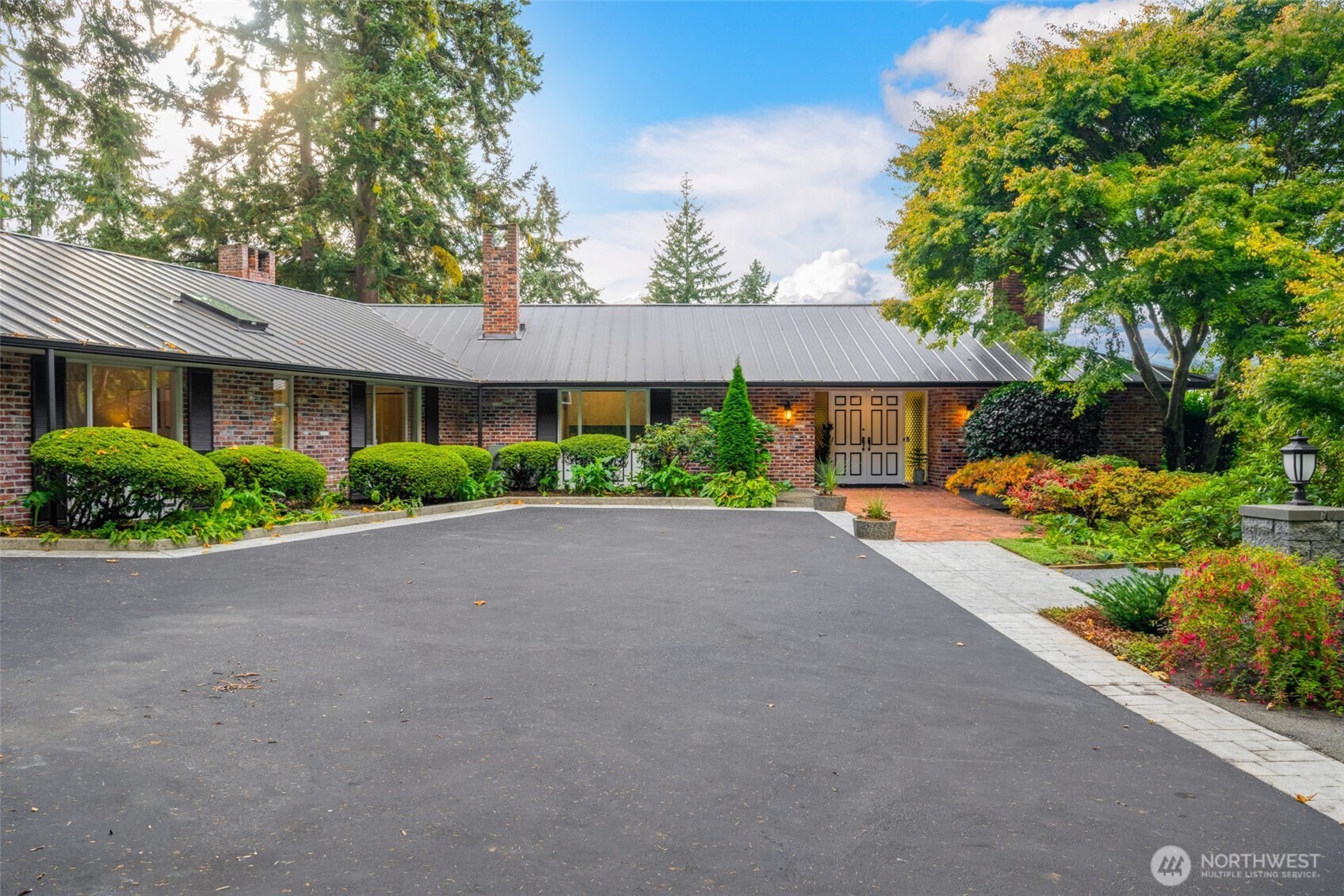 14050 Hilltop Lane NW, Seattle, WA 98177
