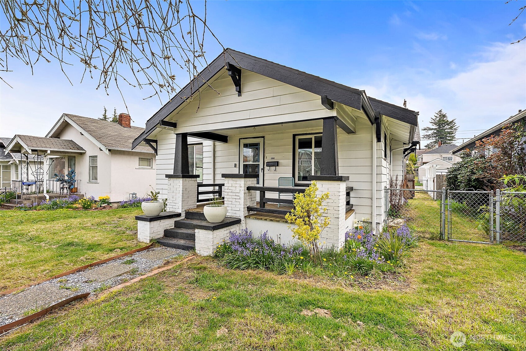 4515 Pacific Avenue , Tacoma, WA 98418