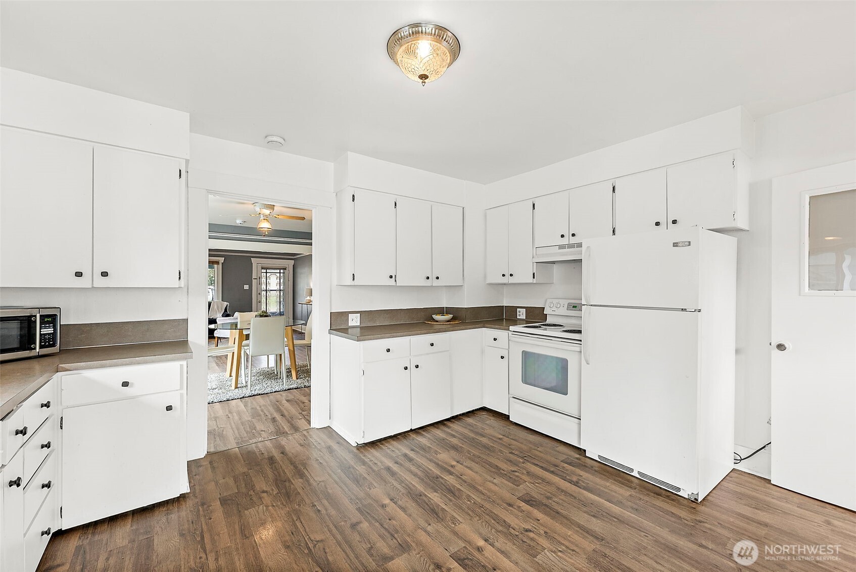 4515 Pacific Avenue , Tacoma, WA 98418