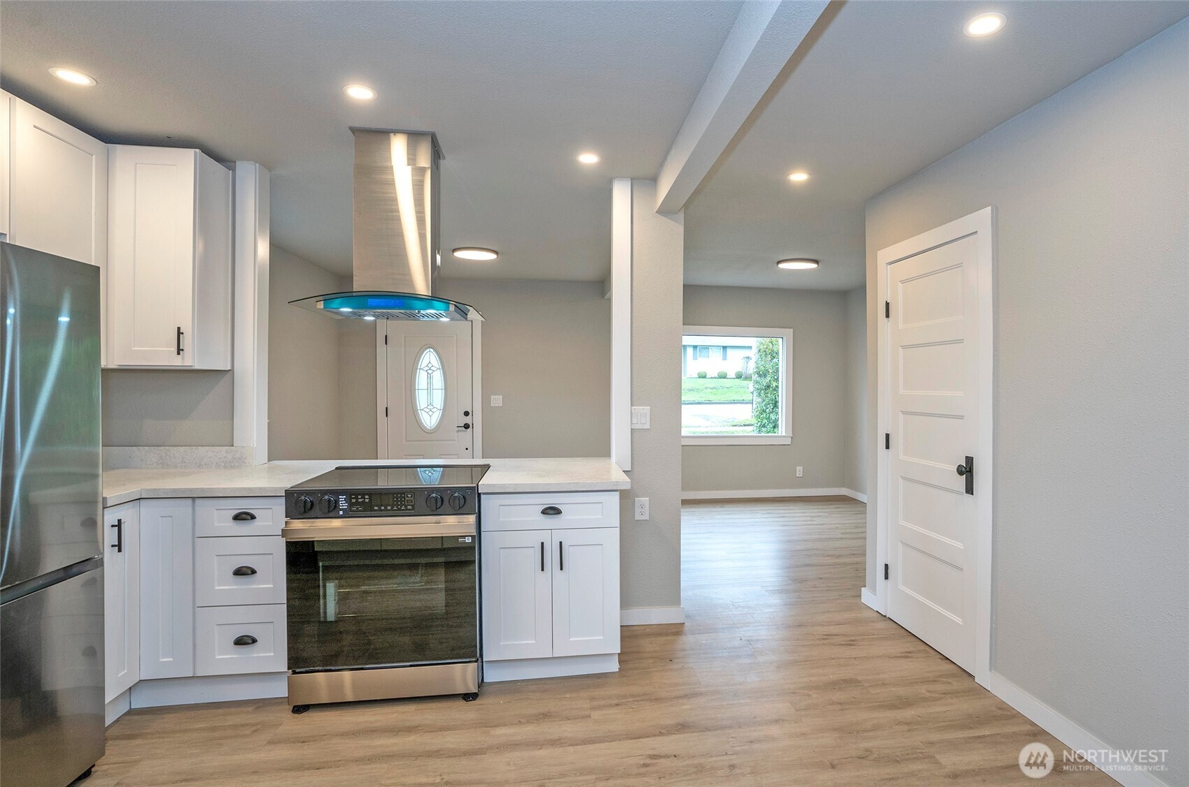 7632 S D Street , Tacoma, WA 98408