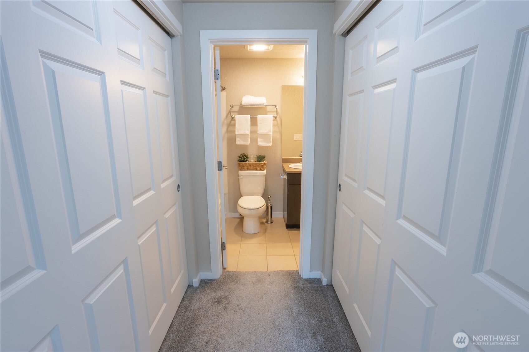 12607 SE 41st Place #H207, Bellevue, WA 98006