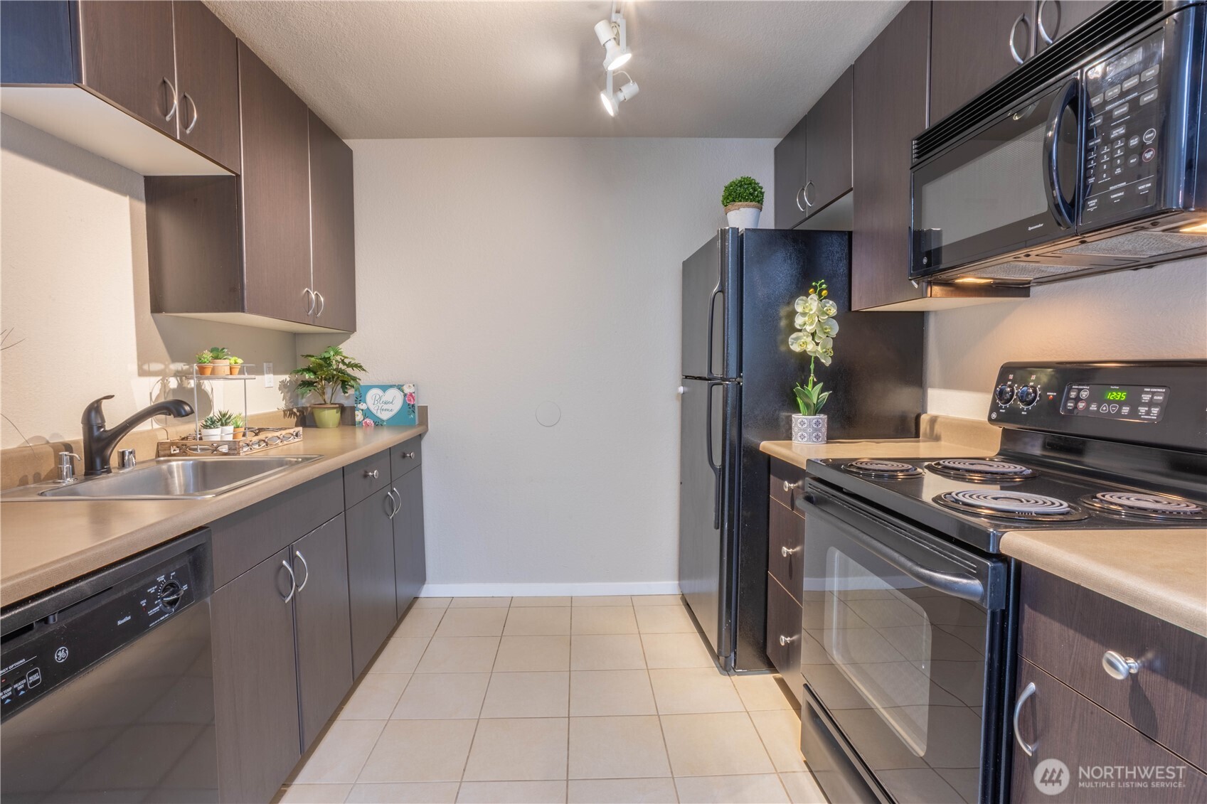 12607 SE 41st Place #H207, Bellevue, WA 98006