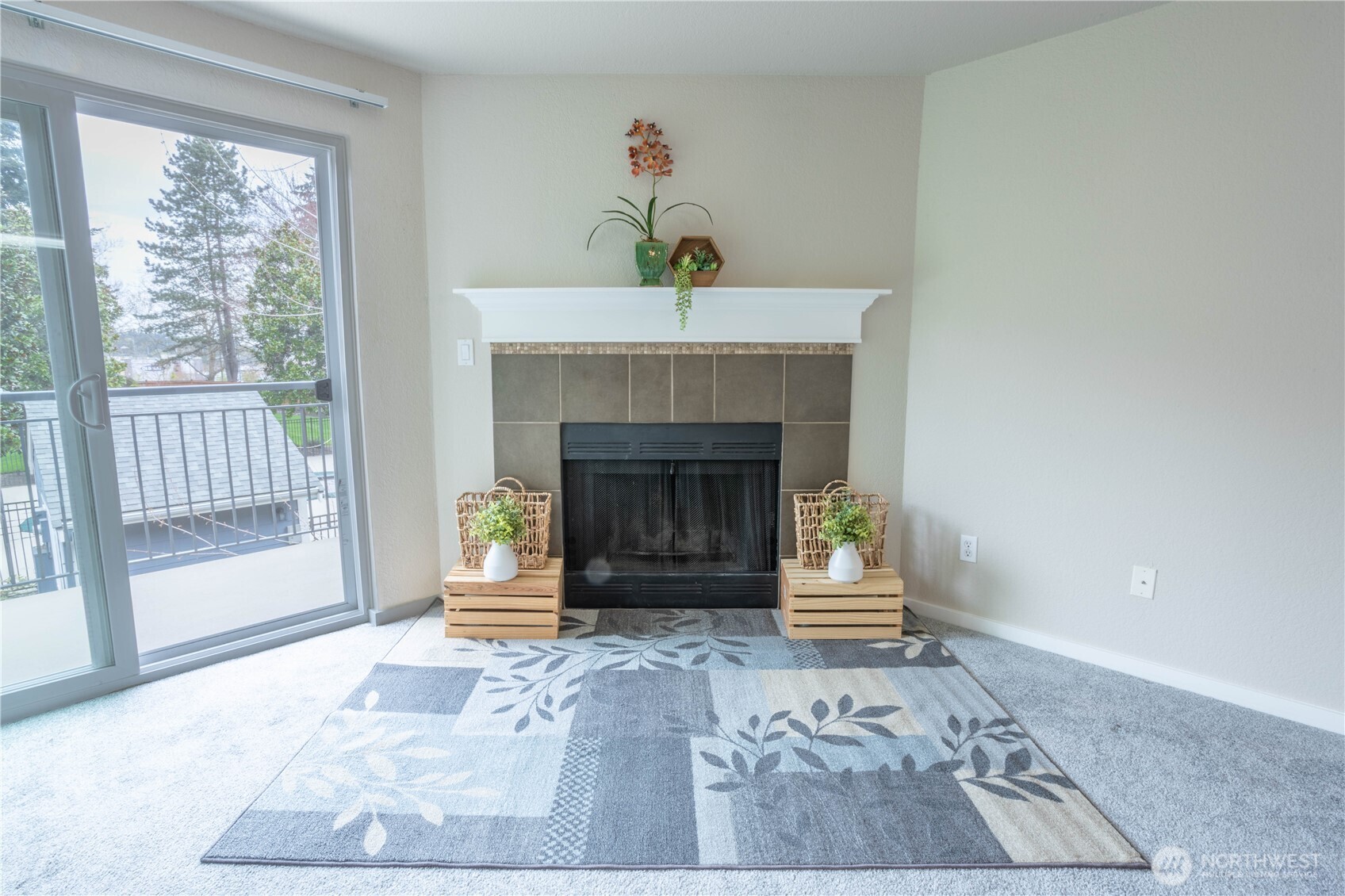 12607 SE 41st Place #H207, Bellevue, WA 98006