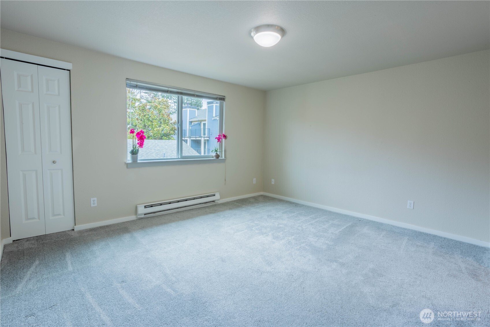 12607 SE 41st Place #H207, Bellevue, WA 98006