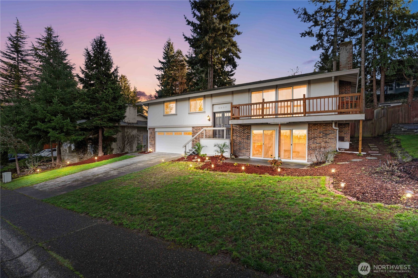3907 SW 328th St , Federal Way, WA 98023