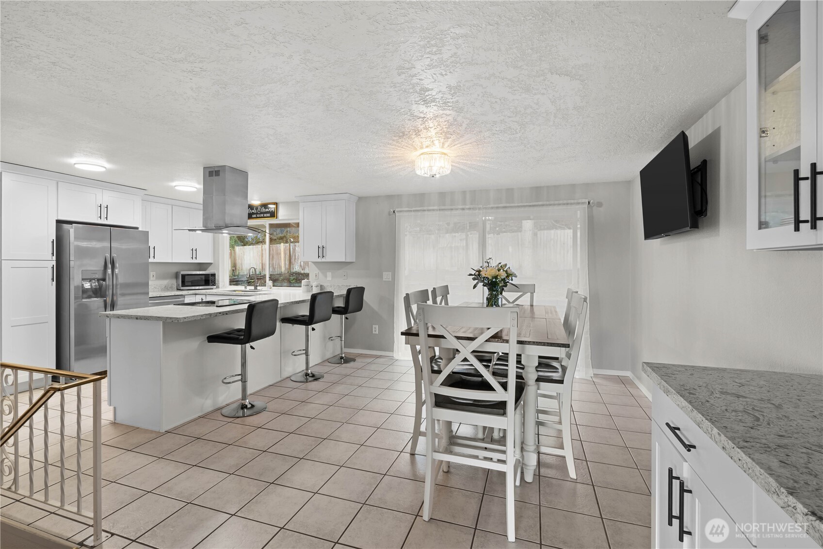 3907 SW 328th St , Federal Way, WA 98023