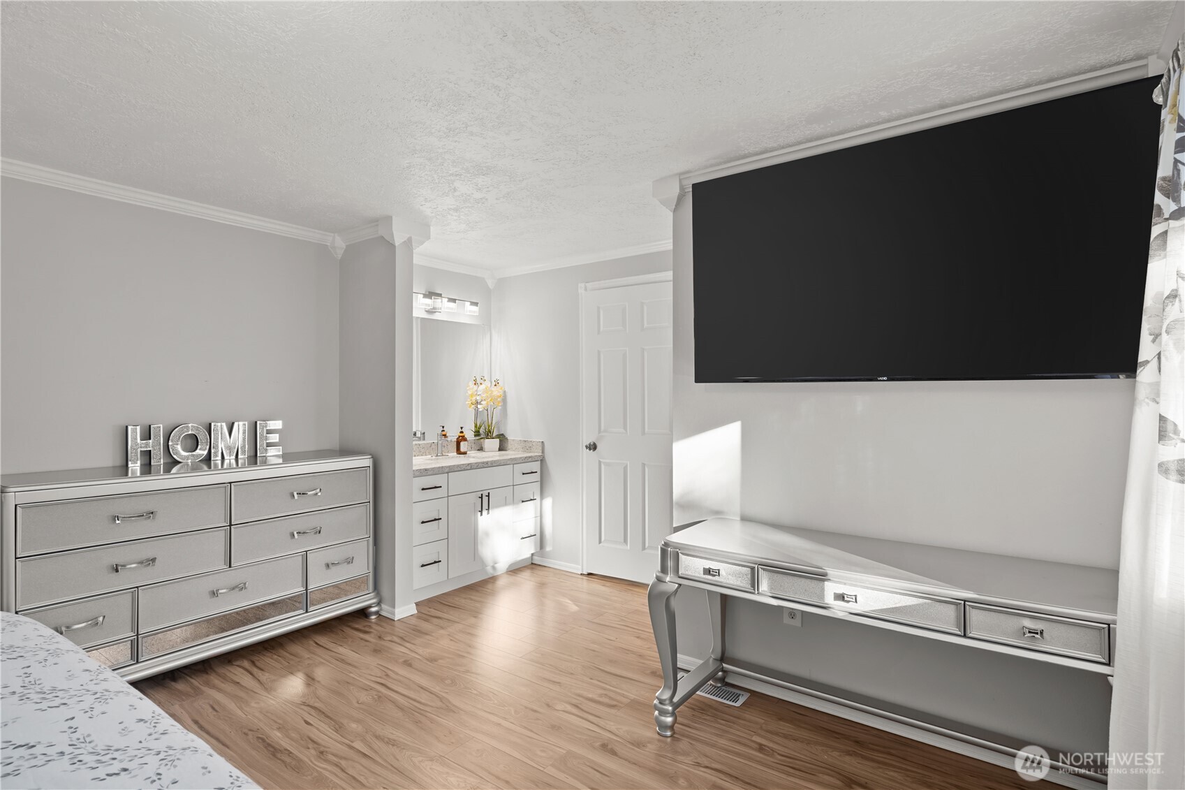 3907 SW 328th St , Federal Way, WA 98023