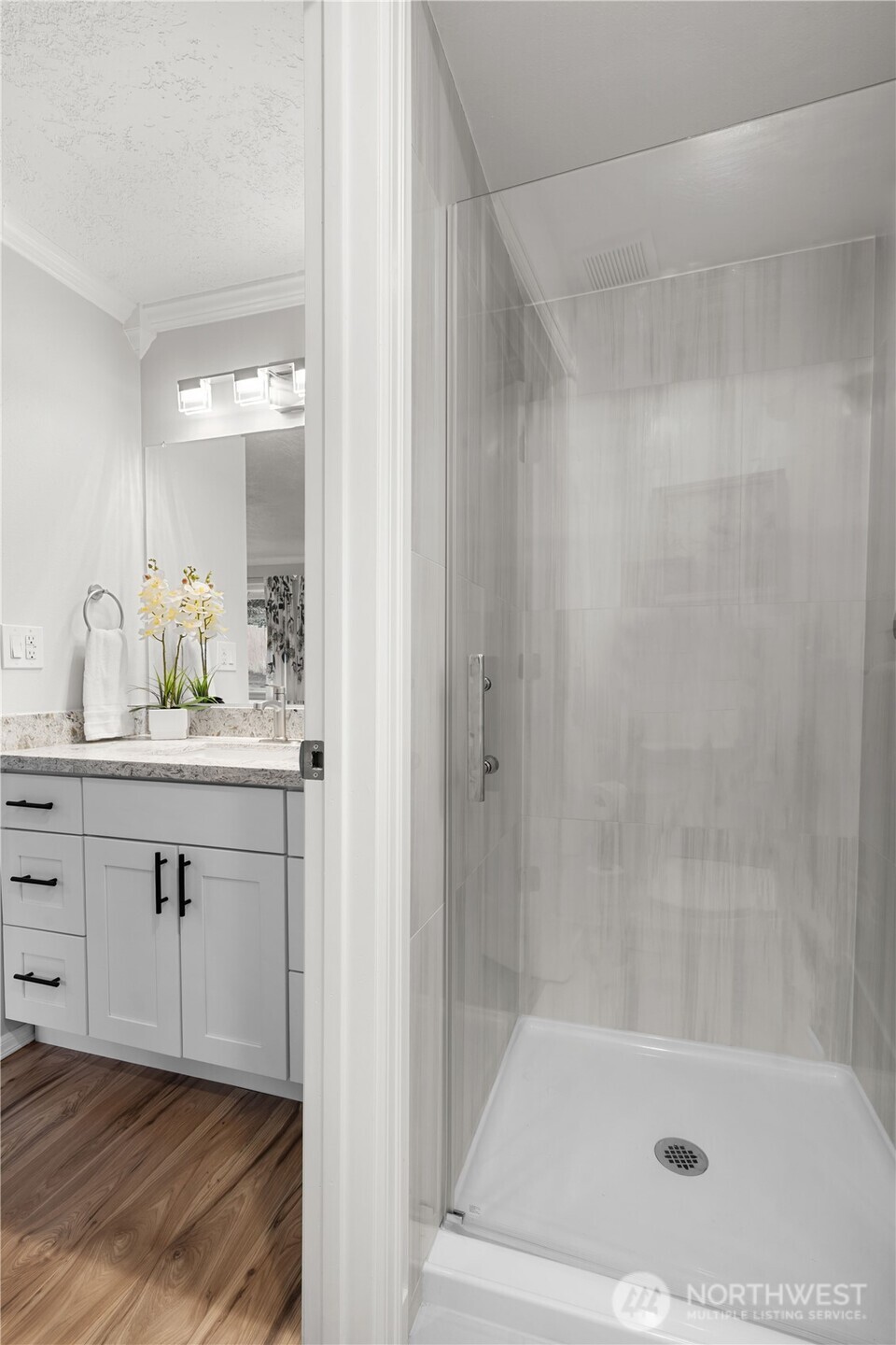 3907 SW 328th St , Federal Way, WA 98023