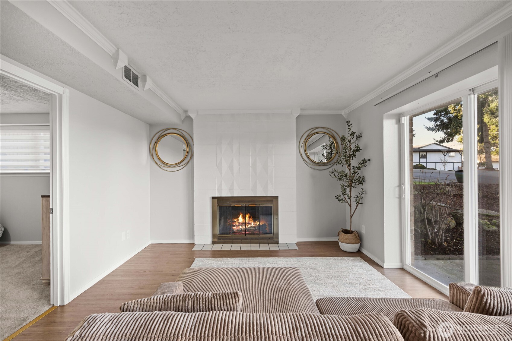 3907 SW 328th St , Federal Way, WA 98023