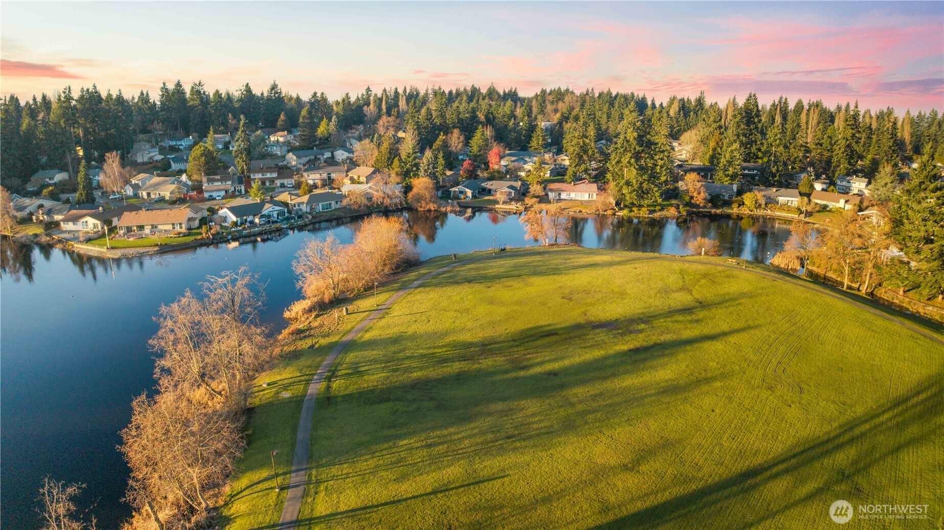 3907 SW 328th St , Federal Way, WA 98023