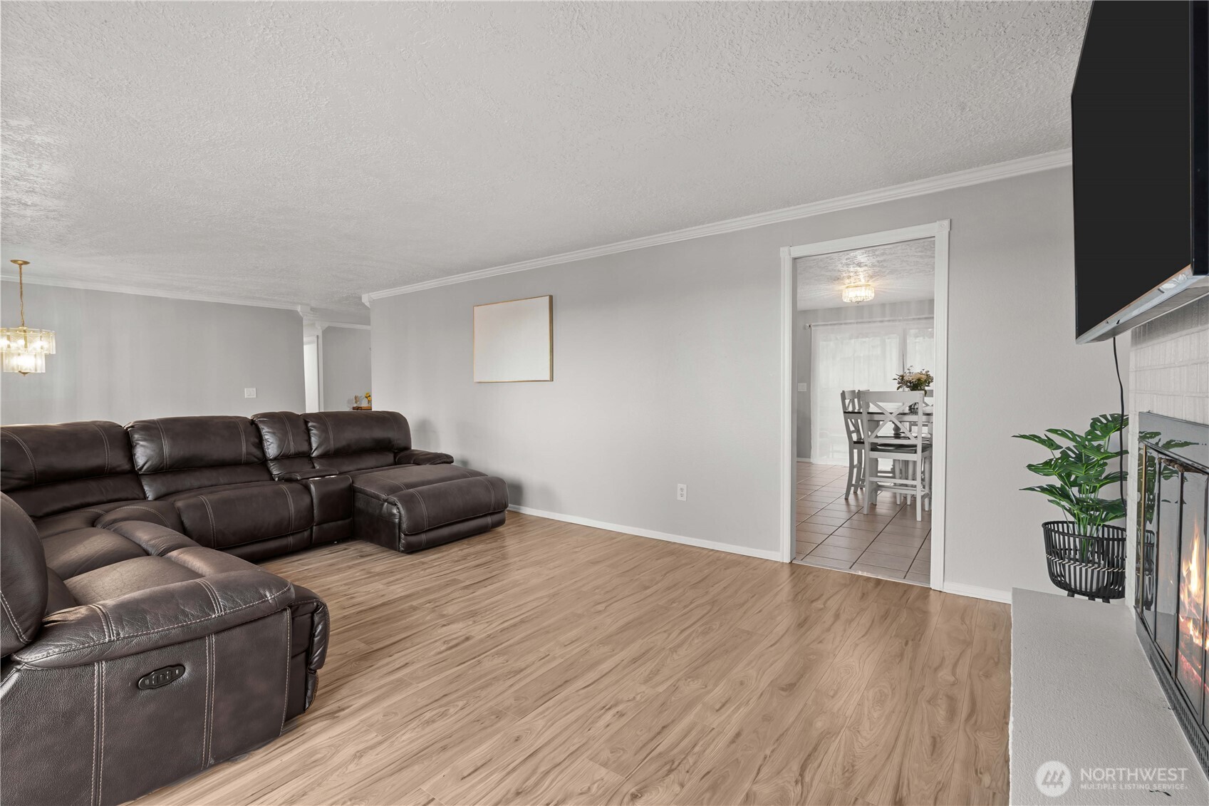 3907 SW 328th St , Federal Way, WA 98023