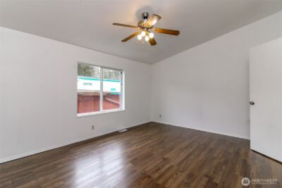 8318 38th Street E, Edgewood, WA 98371 - Photo 12