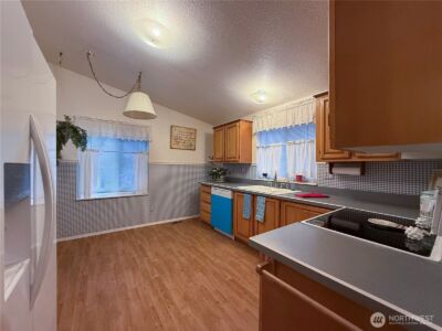 2610 E Section Street #44, Mount Vernon, WA 98274 - Photo 5