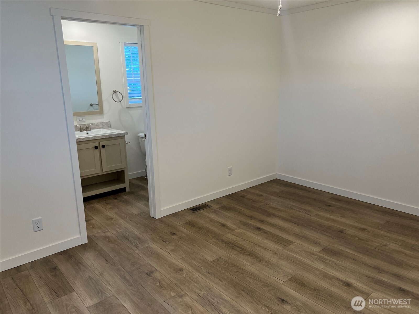 5711 112th Avenue Ct E #30, Puyallup, WA 98372