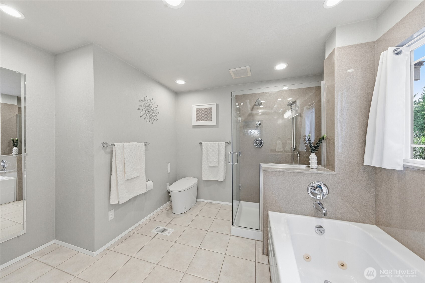 17108 17th Avenue W, Lynnwood, WA 98037
