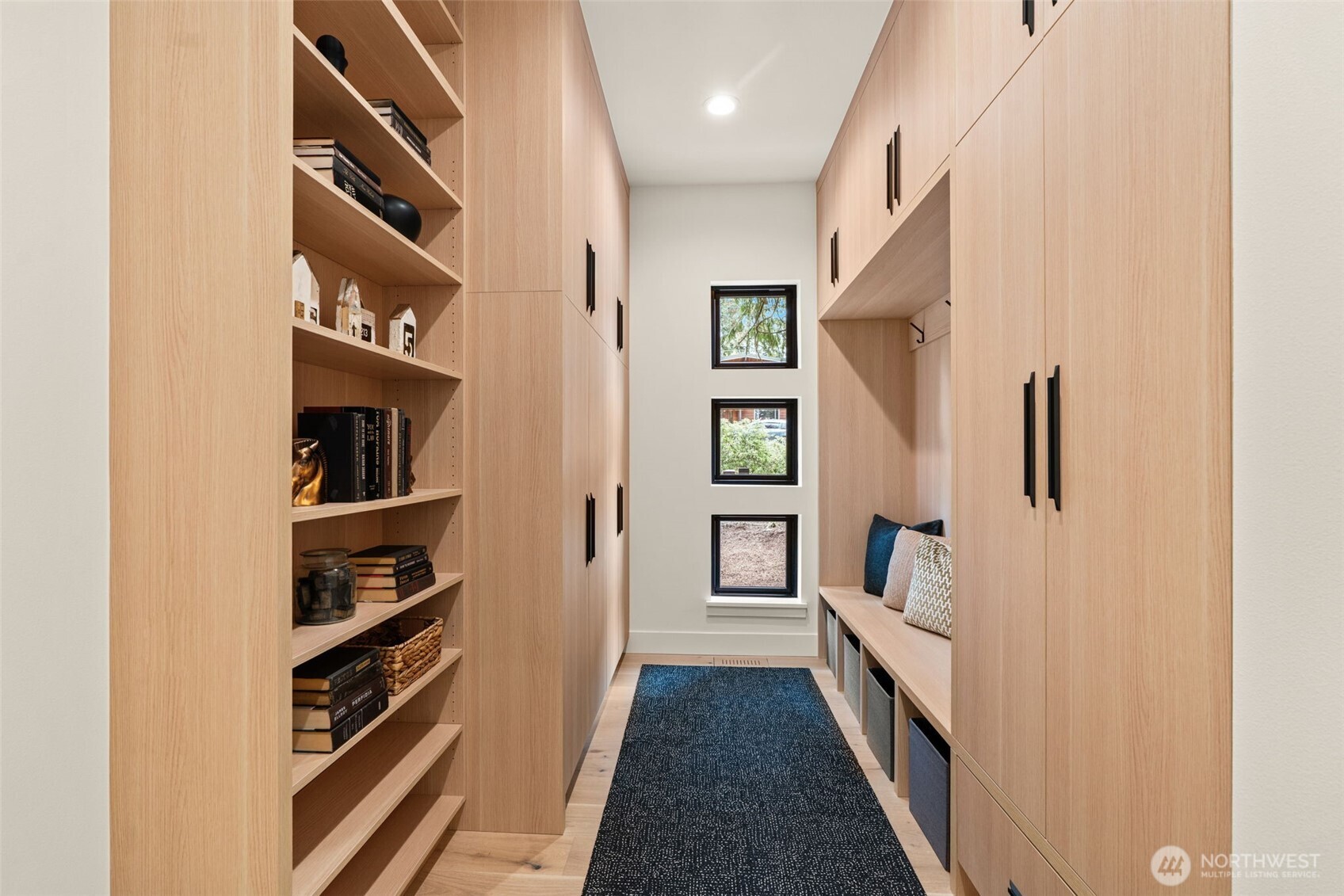11021 NE 14th Street , Bellevue, WA 98004