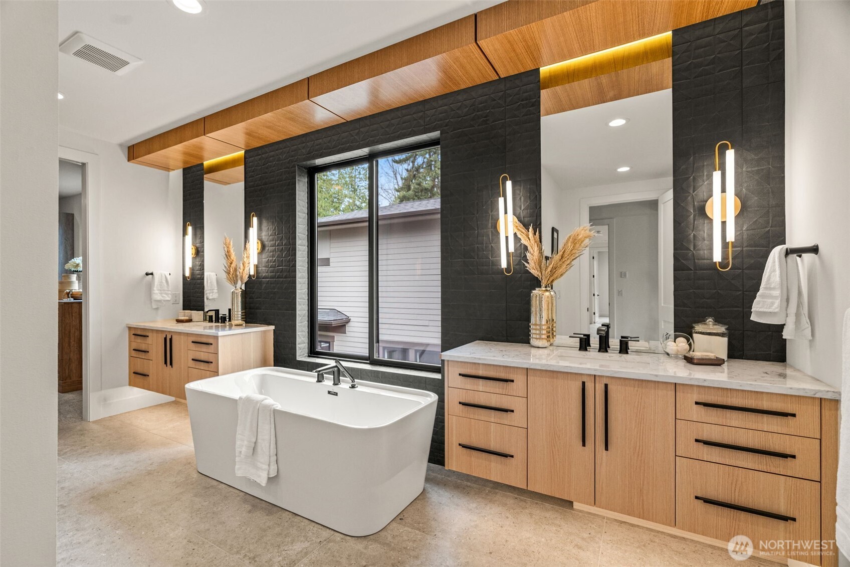 11021 NE 14th Street , Bellevue, WA 98004