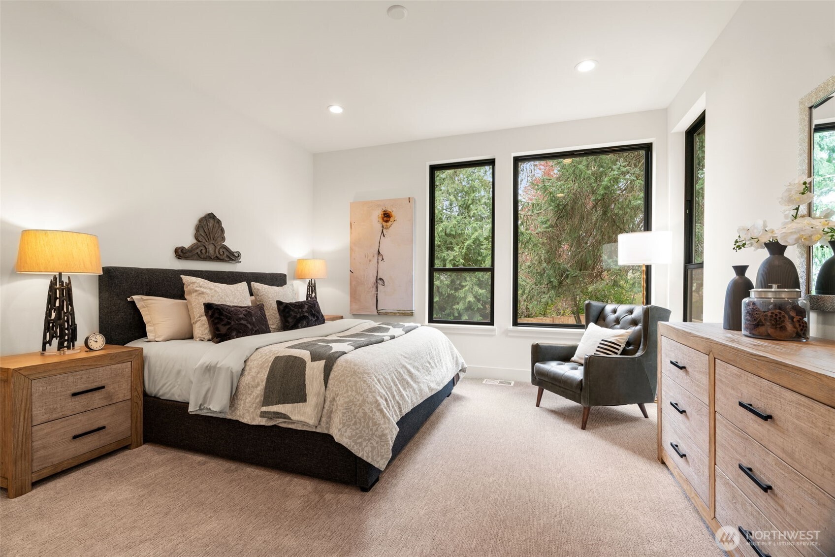 11021 NE 14th Street , Bellevue, WA 98004
