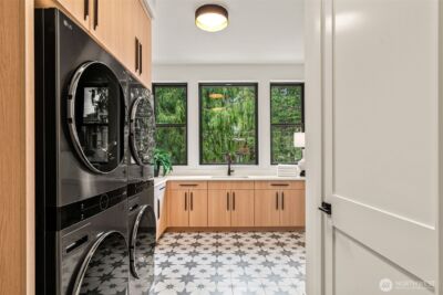 11021 NE 14th Street , Bellevue, WA 98004 - Photo 21