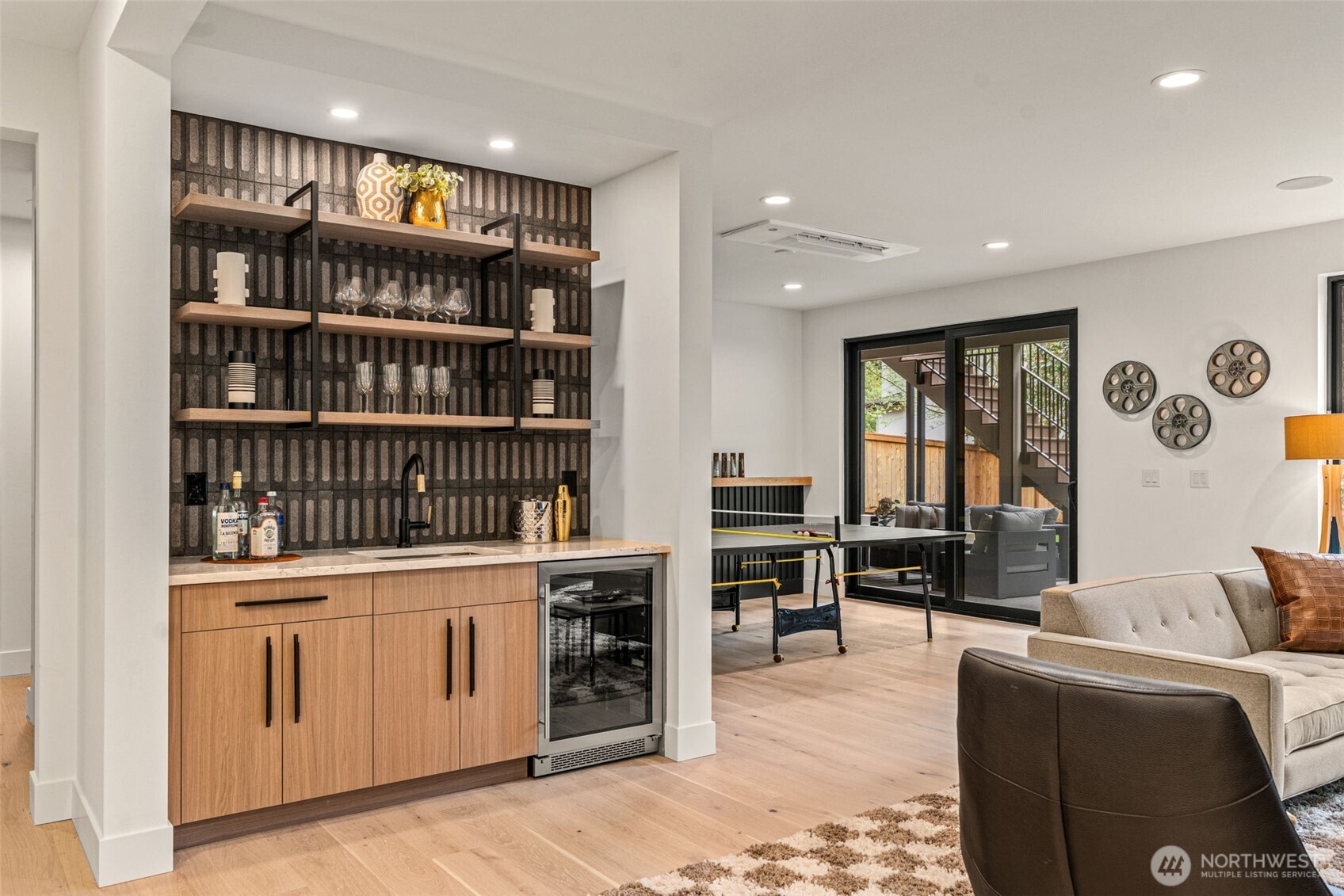11021 NE 14th Street , Bellevue, WA 98004