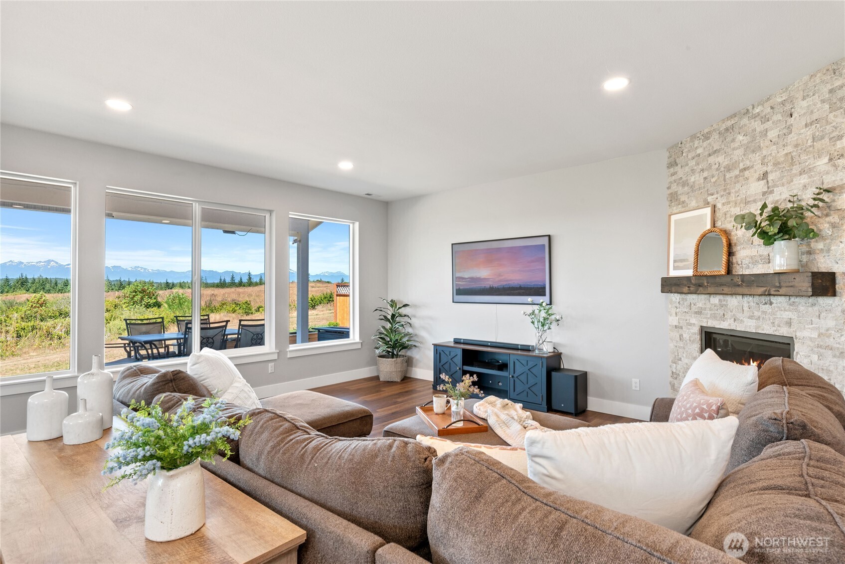 381 E Benson Ridge Road , Grapeview, WA 98546