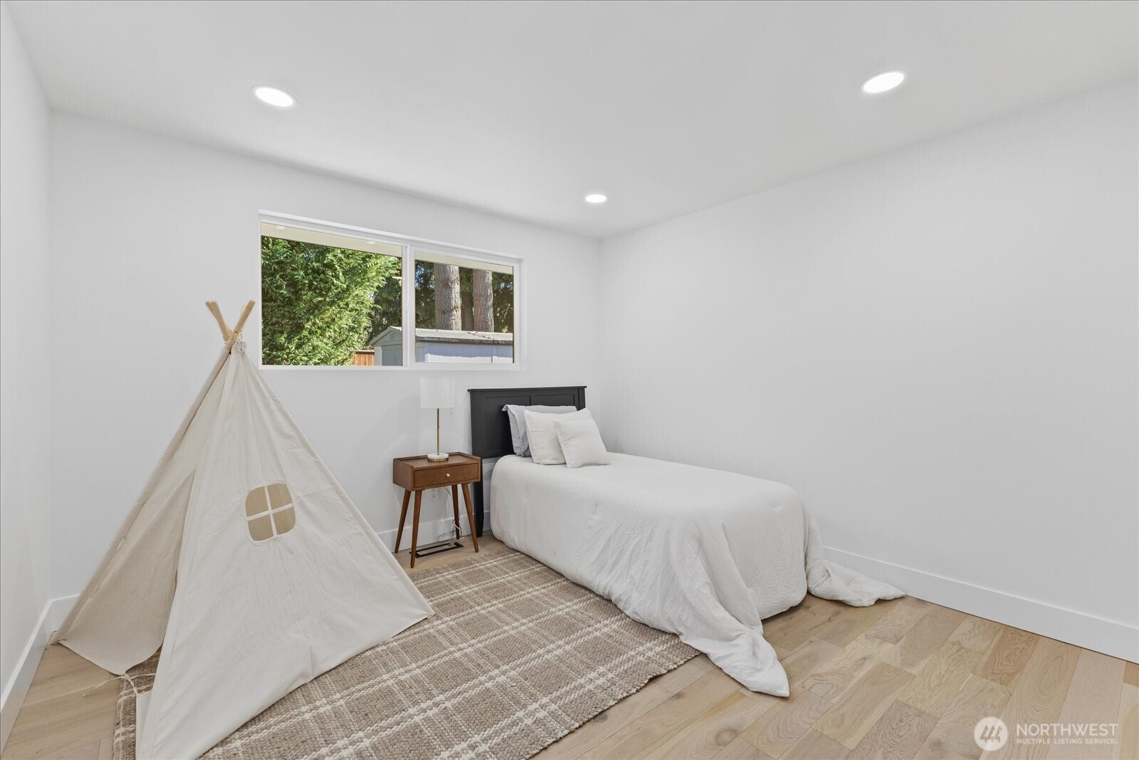 10210 163rd Avenue NE, Redmond, WA 98052