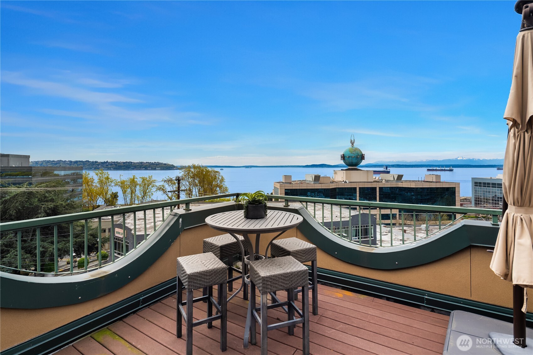 120 1st Avenue W #501, Seattle, WA 98119